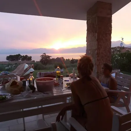 Lovely Elena - Garda Отель