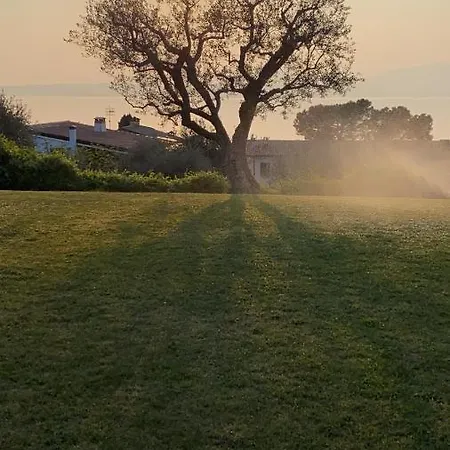 Отель Lovely Elena - Garda Бардолино