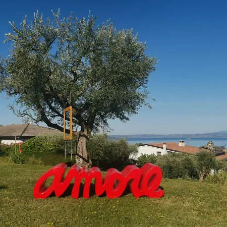 Отель Lovely Elena - Garda 3*