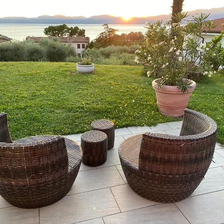 Отель Lovely Elena - Garda Бардолино