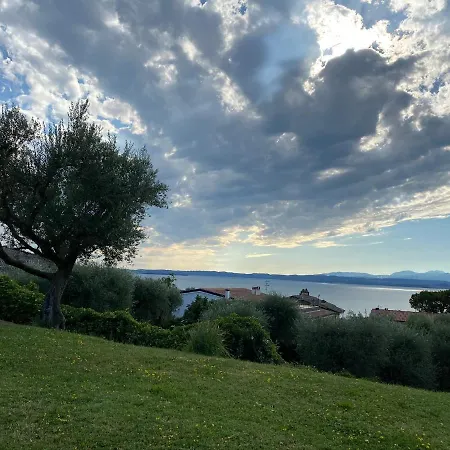 Lovely Elena - Garda 巴多利诺